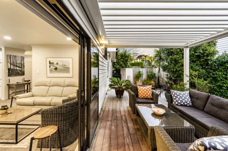 1 Parkwood Crescent Gulf Harbour_11