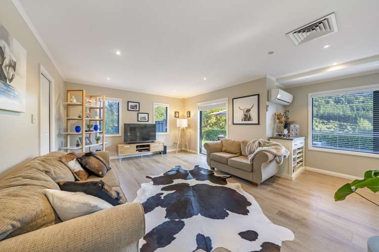 18 Betty Watt Grove Riverstone Terraces_3