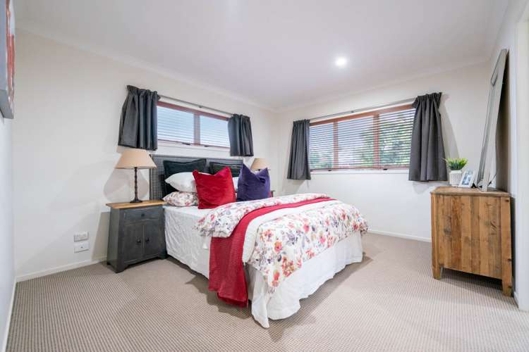 21 Kestev Drive Flat Bush_12