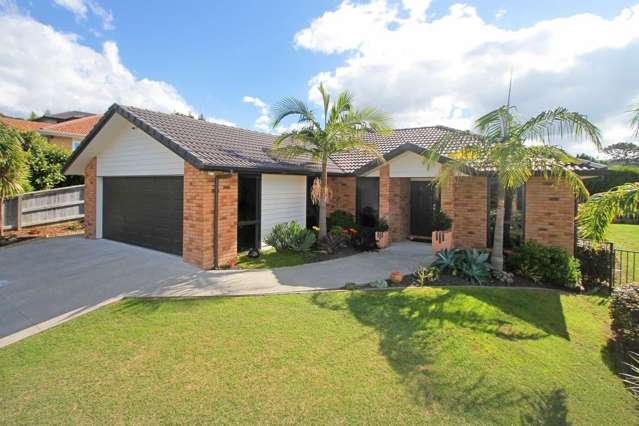 22 Beachwood Drive Hatfields Beach_1