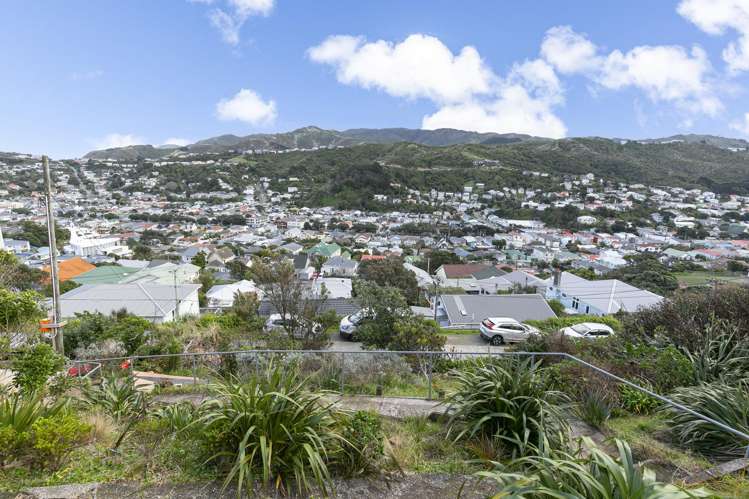 26 Carlisle Street Island Bay_14
