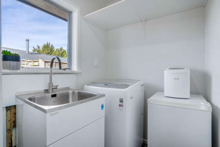 24 Great North Road Winton_11