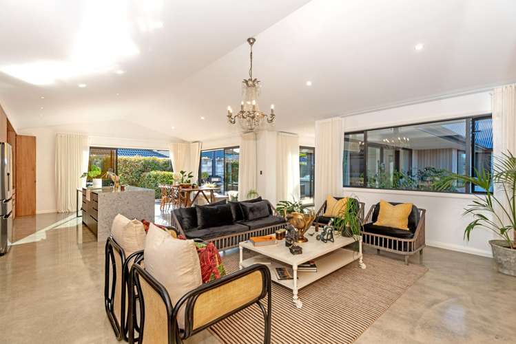 137 Potae Avenue Lytton West_9