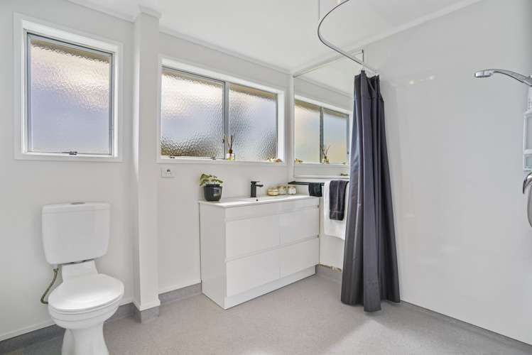 2 Ngaparaoa Drive Maketu_12