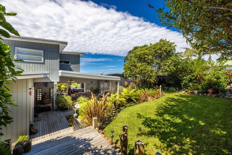 162 Ocean View Road Oneroa_24