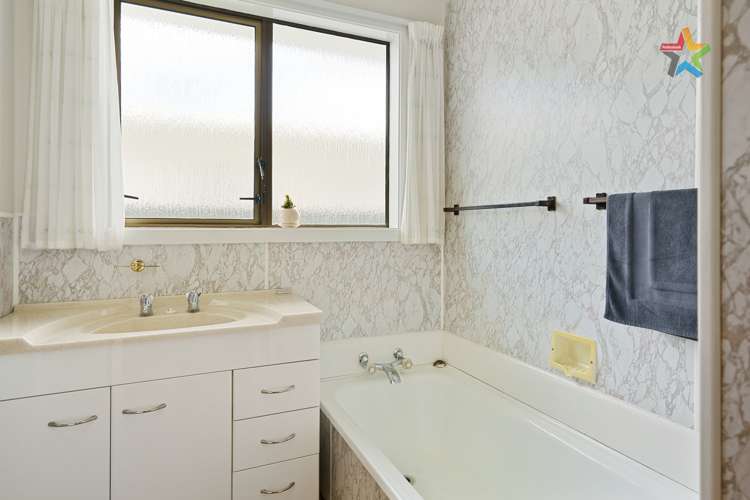 73 Karamu Crescent Wainuiomata_13