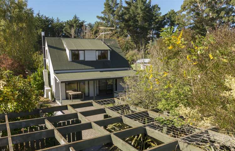 16 Pine Avenue Waikuku Beach_11