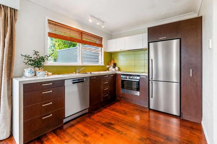 107 Sutherland Road Brookfield_4