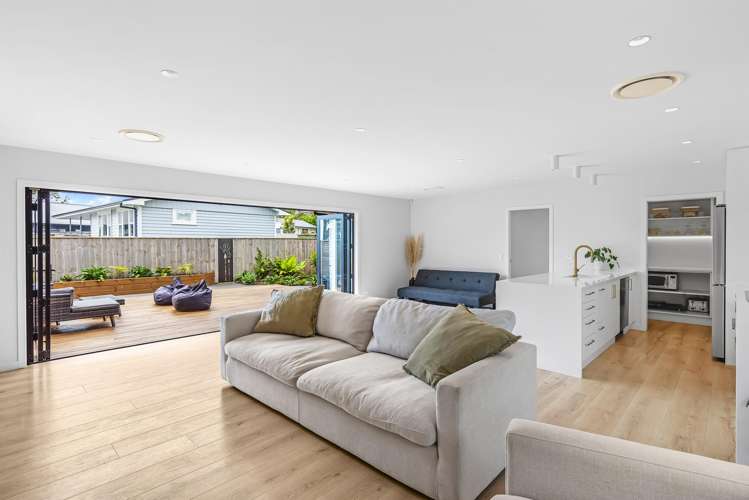 55 Elizabeth Street Waikanae_12