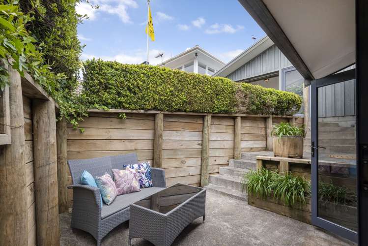 2/8 Waterloo Street Howick_19