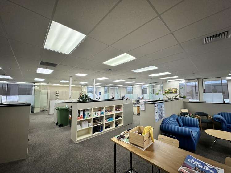 1/2 Maki Street Westgate_7