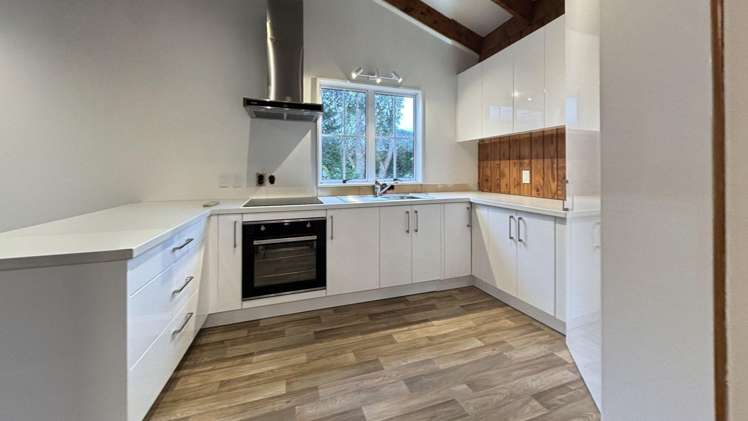 17 Hookway Grove 10587_3