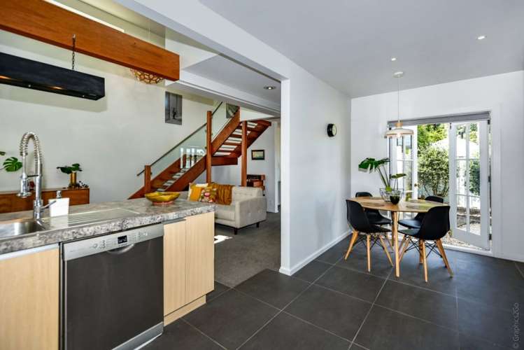 2 Webb Lane Lyttelton_15