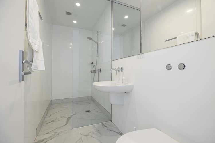 3a/6 Fisher-Point Drive Auckland Central_14