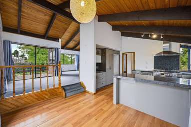 24 Waimarie Road_4