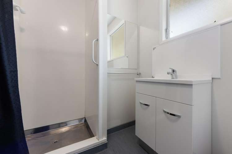 21 Keighleys Road Bromley_13