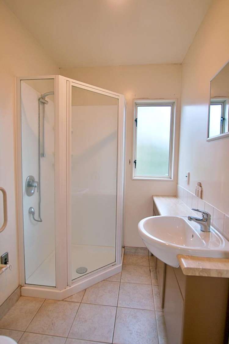 2/23 Tui Glen Road Birkenhead_16