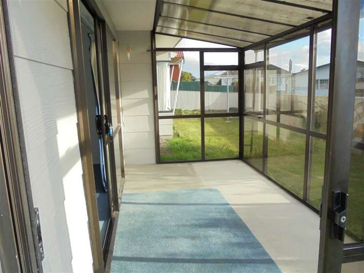 2/48 Songer Street Stoke_4