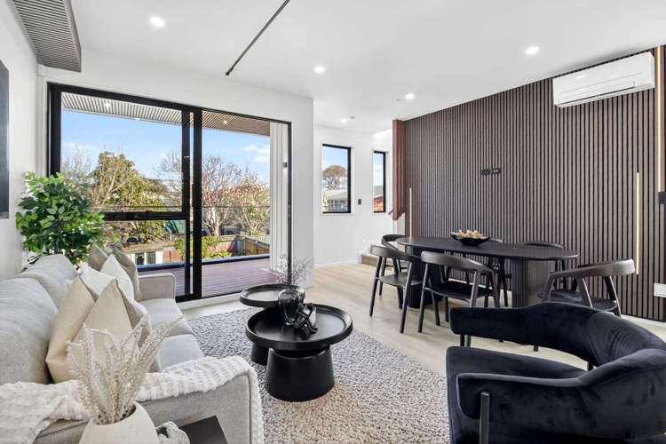 69A Green Lane East_0