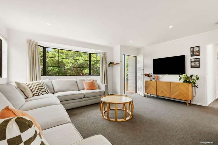 99b Captain Scott Road Glen Eden_4