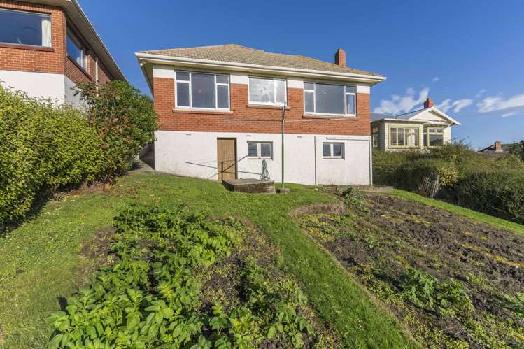 23 Riselaw Road Calton Hill_21