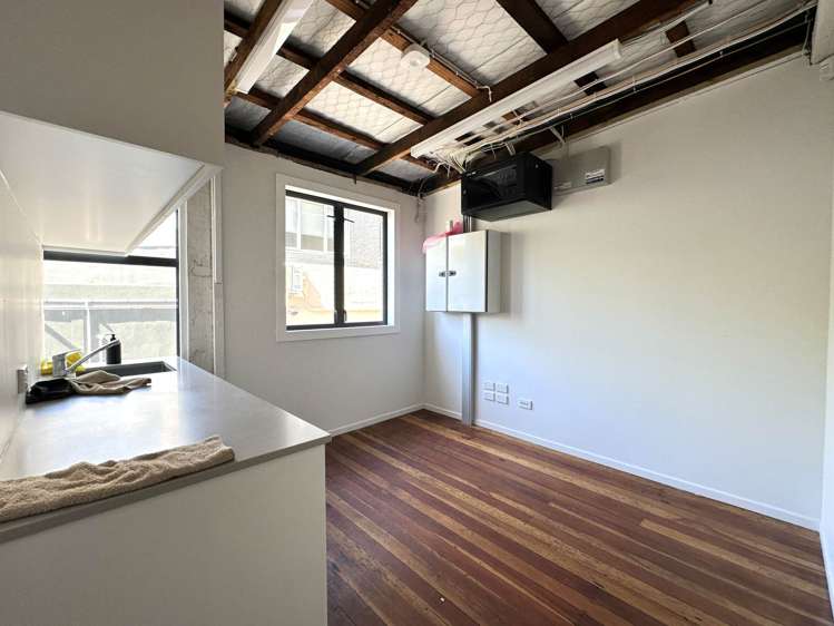 332 Broadway Newmarket_9