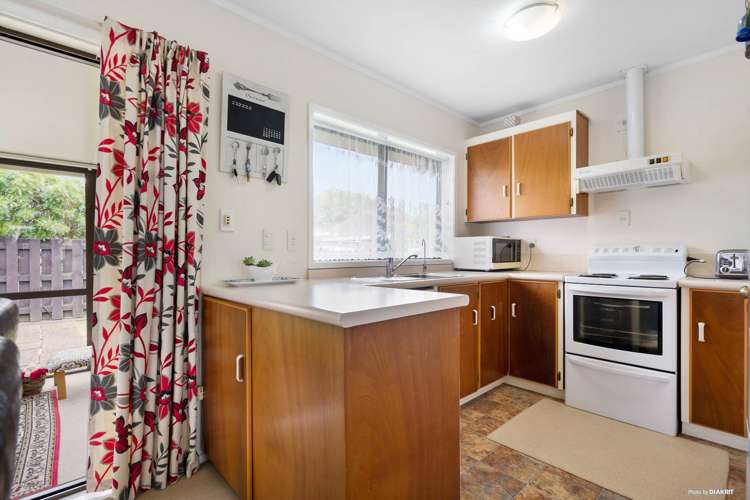 2/37 Prictor Street Papakura_5