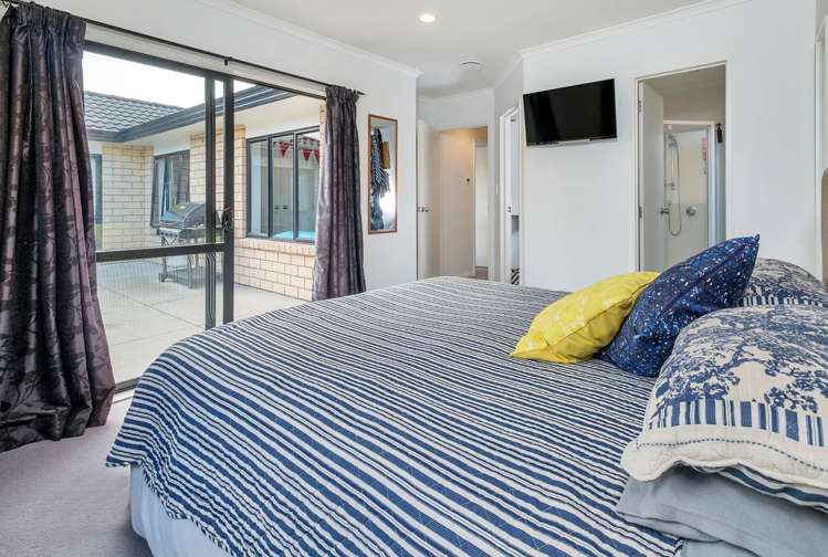 11 Ksenia Drive Flat Bush_13