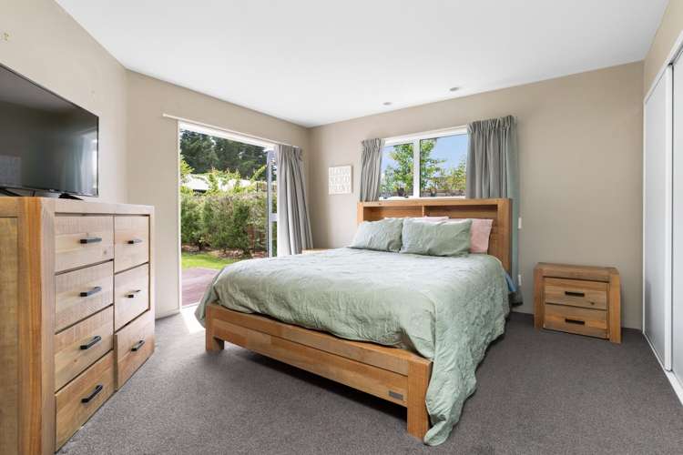 1 Azalea Close Templeton_7