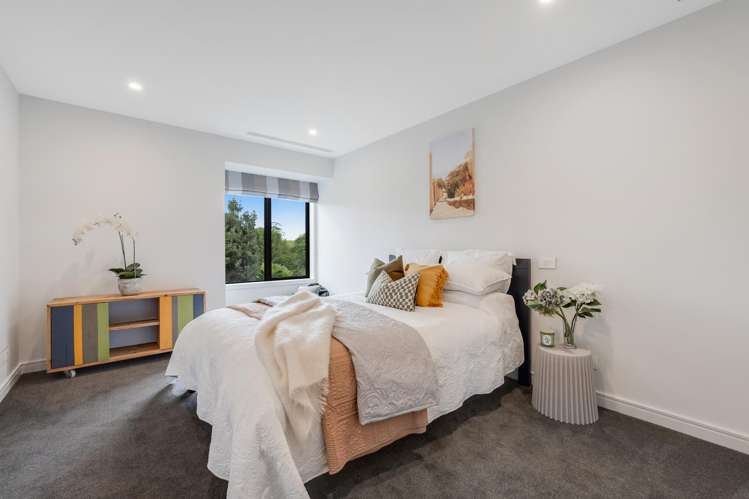 67 Riordan Lane Whitford_27