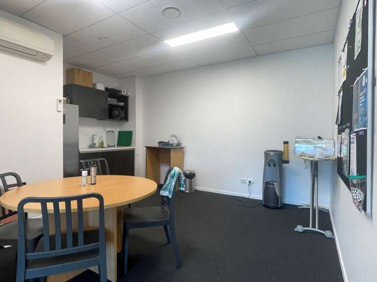 Unit 10/30 Foundry Road Silverdale_6