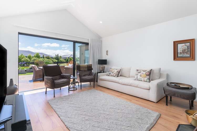 8 Belmont Lane Lincoln_11