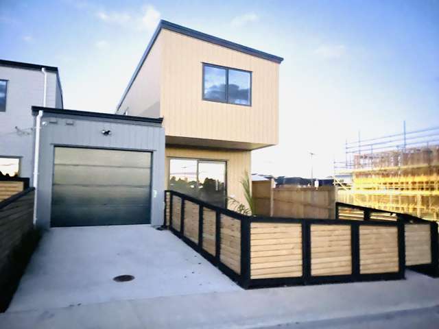 Modern Living on a Prime Corner Site
