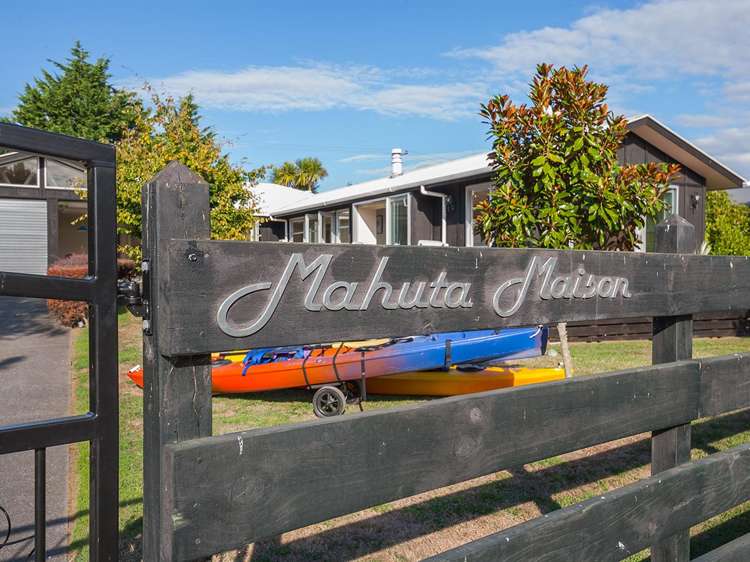 77 Mahuta Road Five Mile Bay_20