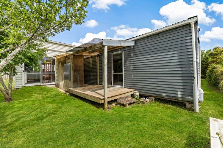 30 Ozich Avenue Te Atatu South_22