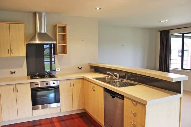 52 Ferry Lane 10126_2