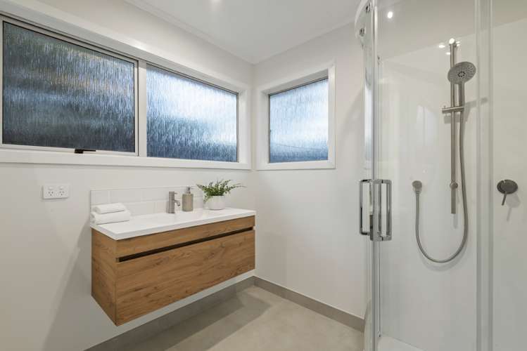 2/76 Francis Street Hauraki_14