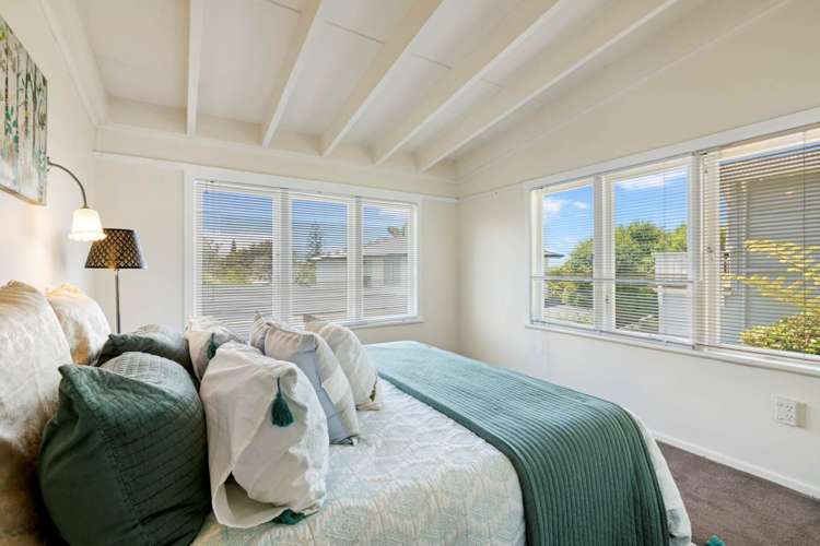 2/1c Bank Street Hillcrest_8