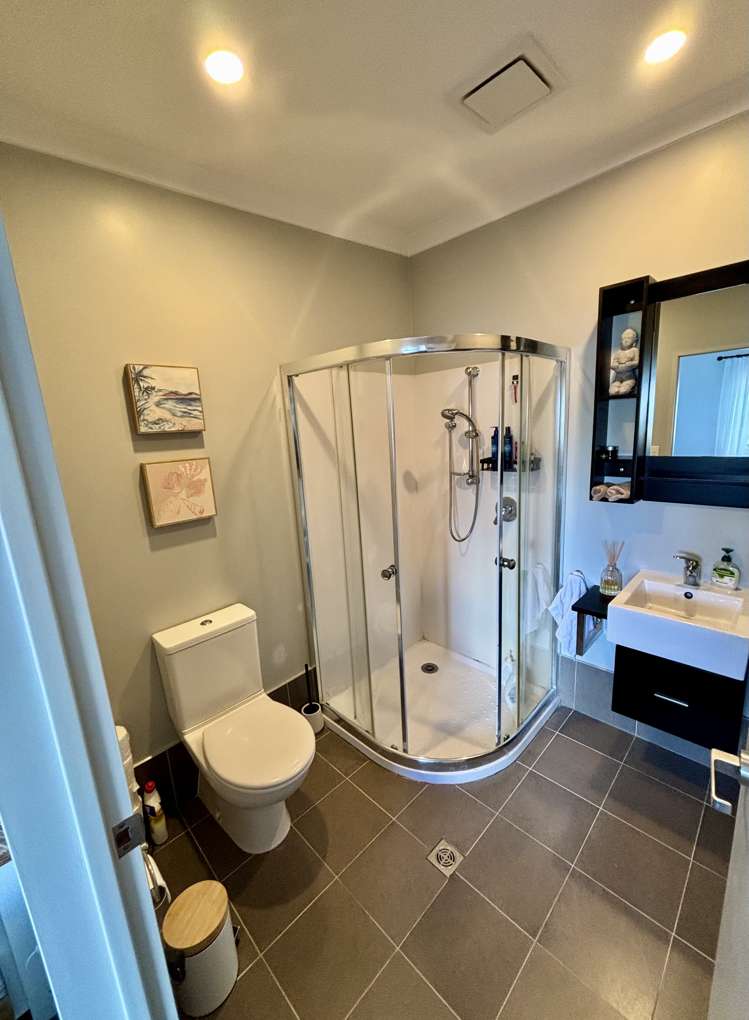 13/46 Carlos Drive Flat Bush_11