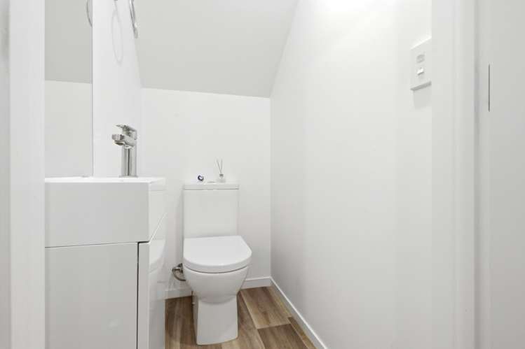 8/18 Titoki Street Te Atatu Peninsula_17