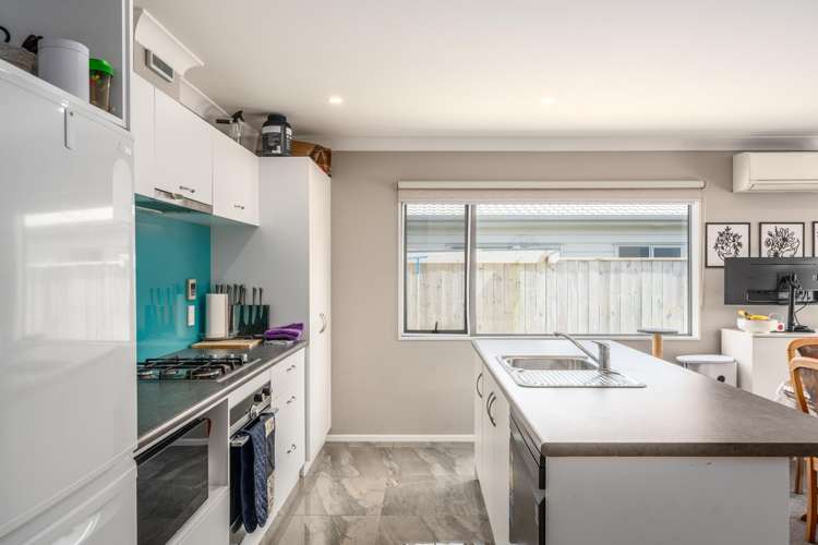 14 Moonsail Drive Whitby_3