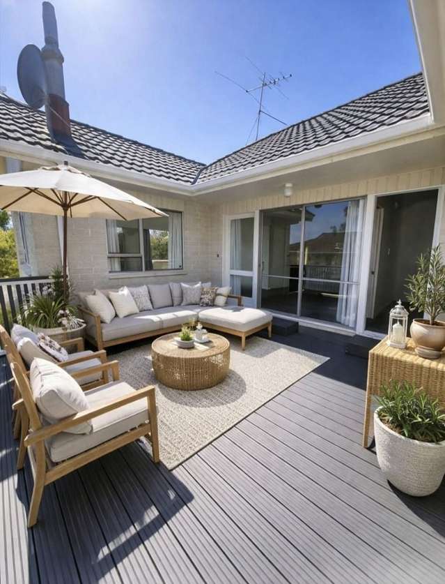 Coastal Living at Its Best – Spacious Family Home