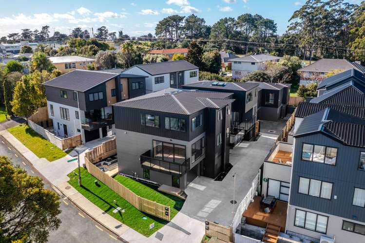 9B Catalina Crescent Forrest Hill_26