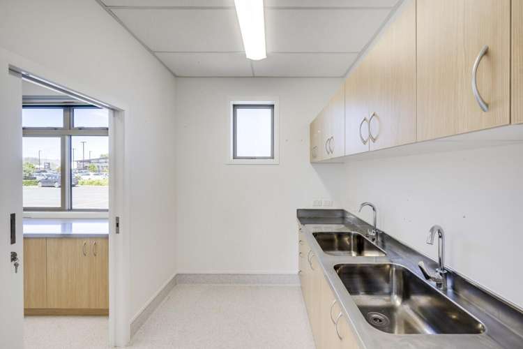 10 Murray Place Camberley_8