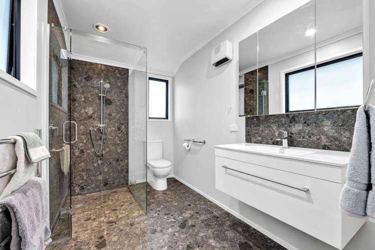 100 Argyle Street Hawera_13
