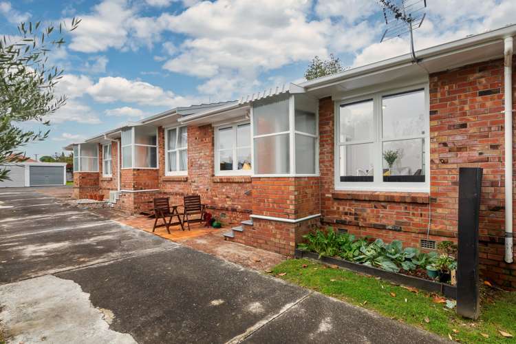 2/10 Walker Road Point Chevalier_11