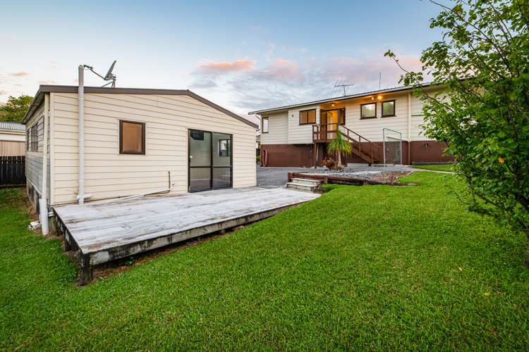 14 Alidade Place Massey_15