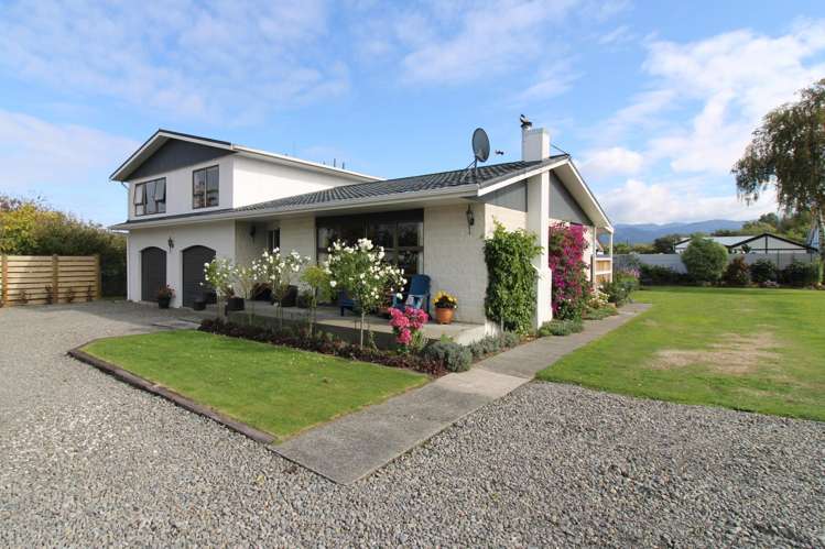 5 Chisholm Place Carterton_0