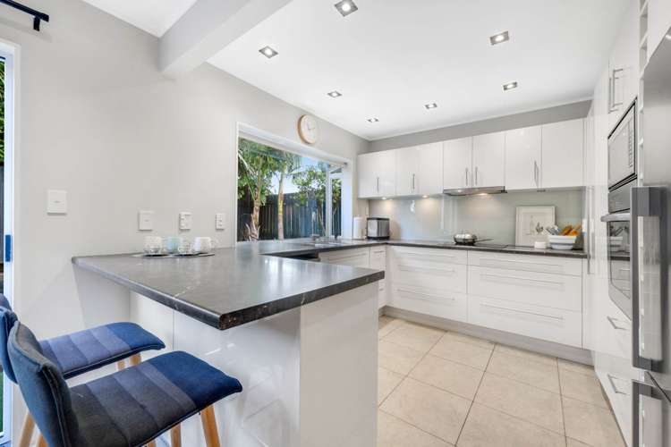 2/113 Wiseley Road West Harbour_11