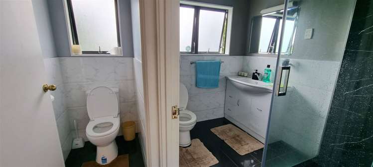 8a Fruitvale Road New Lynn_14